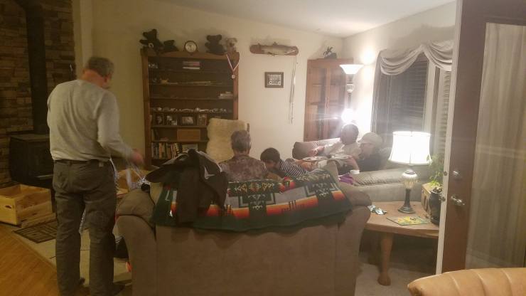 Impromptu ribbon tying party